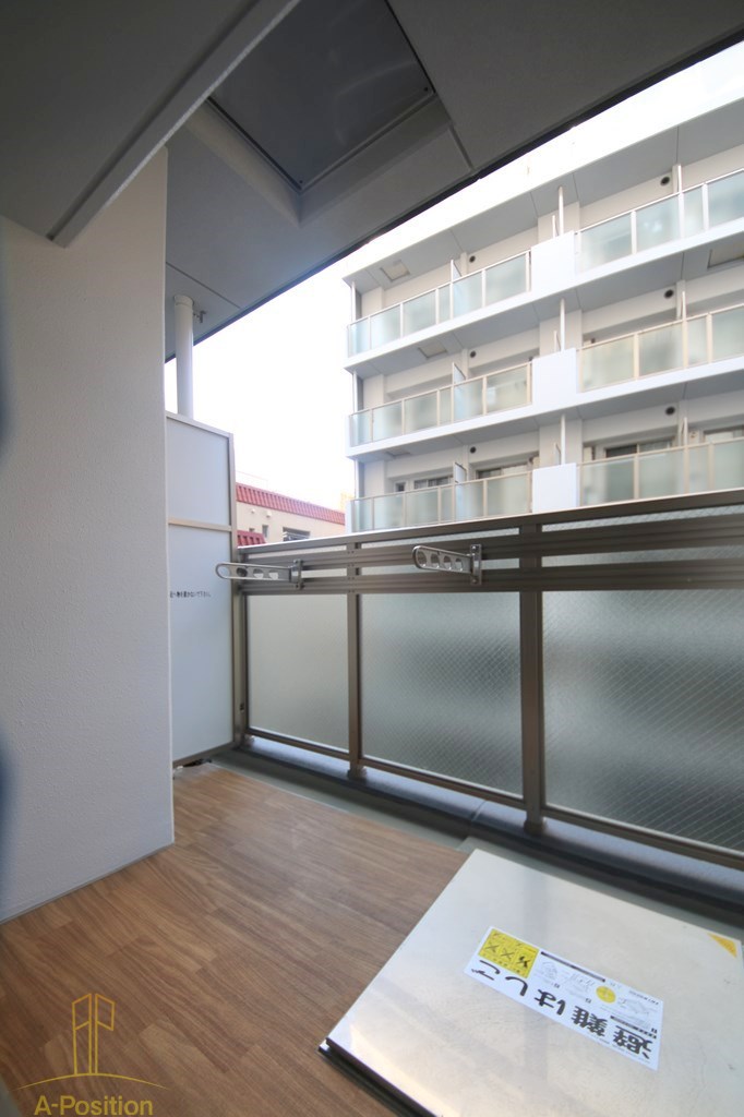 バルコニー　セレニテ難波グランデシュッド