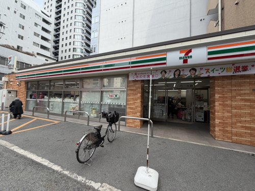 コンビニ　セブン-イレブン 大阪上汐３丁目店（コンビニ）まで378m