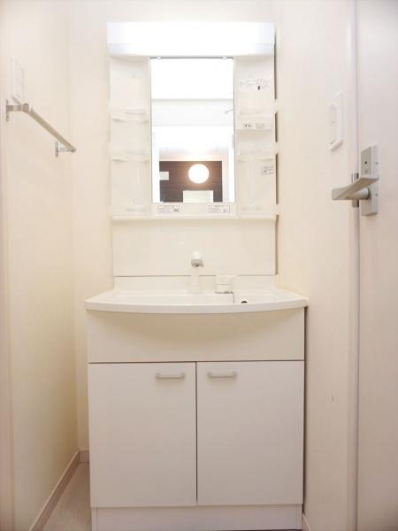 洗面設備　洗面所