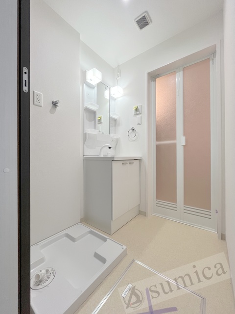 洗面設備　洗面脱衣所付き！独立洗面台が便利です♪♪