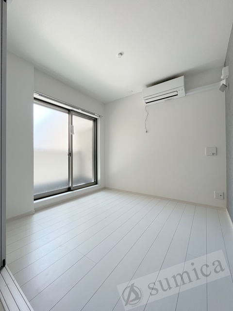 バルコニー　ホワイトベースで明るい内装♪