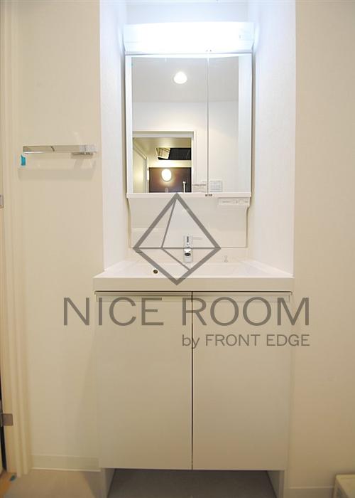 洗面設備　レオンコンフォート難波サウスゲート 独立洗面台