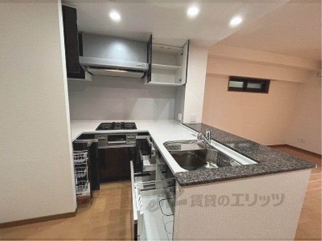 収納　キッチン収納