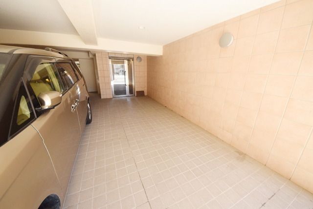 エントランス　エントランス