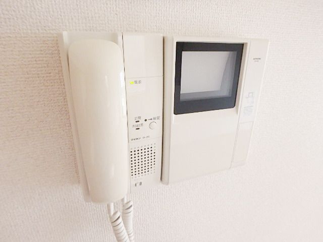 セキュリティ　モニター付きインターホン