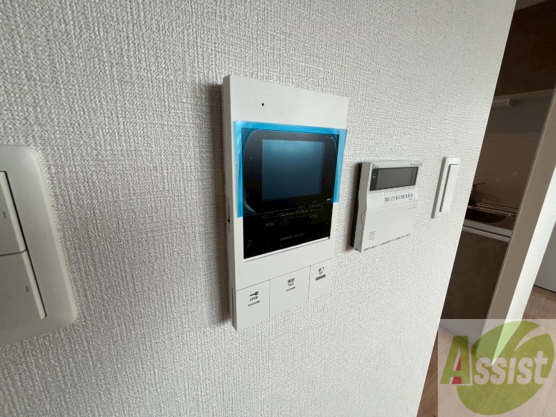セキュリティ　ＴＶモニター付インターホンです。来客者の顔が見えるので安心！