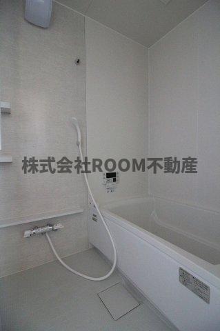 バス・シャワールーム　ゆったり過ごせるお風呂です