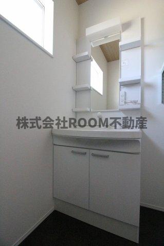 洗面設備　独立洗面化粧台付き