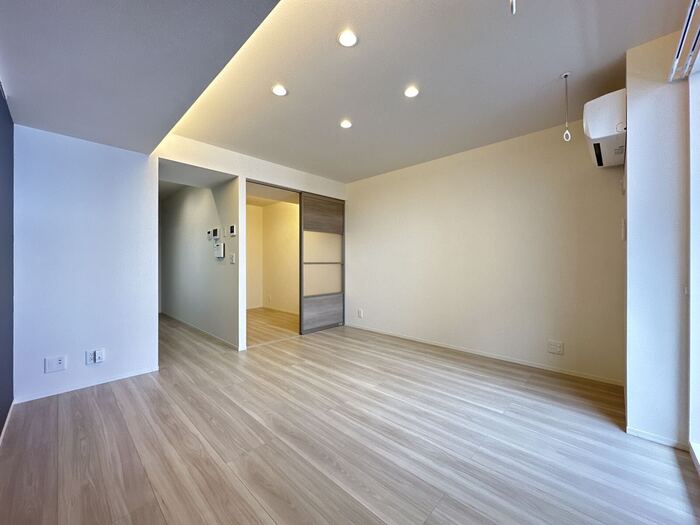 居室・リビング　LDK（別角度）