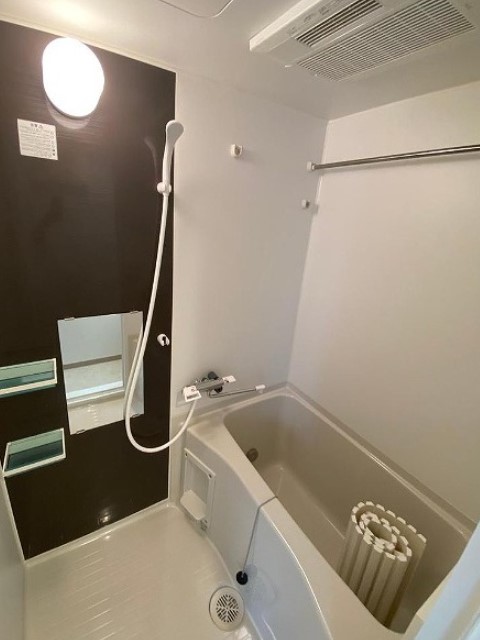 バス・シャワールーム　バスルーム