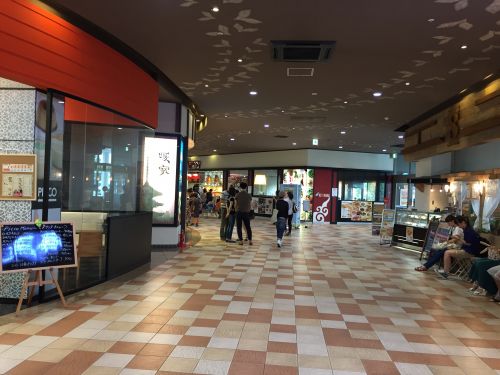 ショッピングセンター　ラザウォーク甲斐双葉（ショッピングセンター）まで1592m