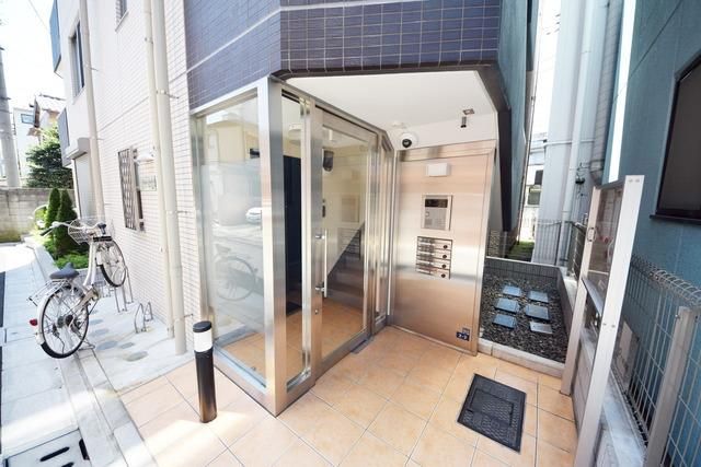 エントランス　★安心のオートロック完備★