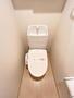 トイレ　別部屋の写真です。