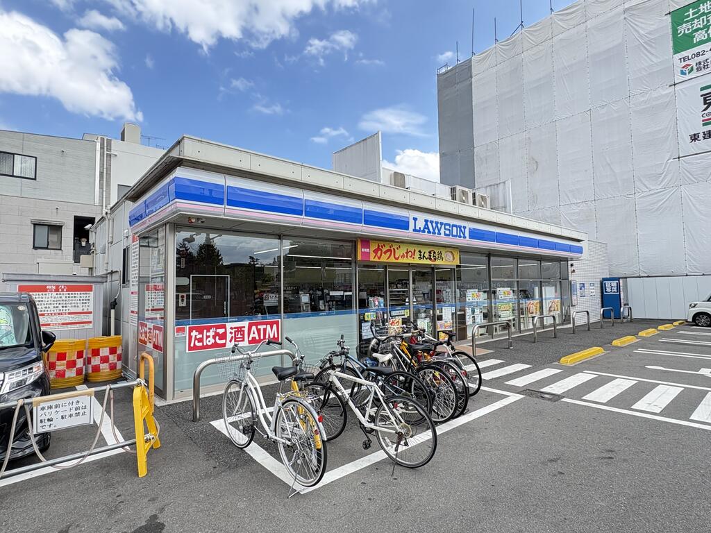 コンビニ　ローソン東広島西条駅前店（コンビニ）まで435m