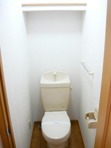 トイレ　ゆったりとした空間のトイレです