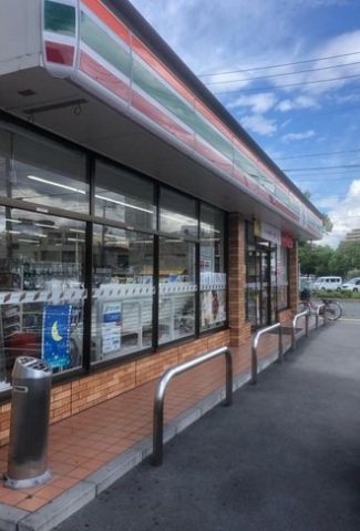 コンビニ　セブンイレブン広島南千田西店（コンビニ）まで229m