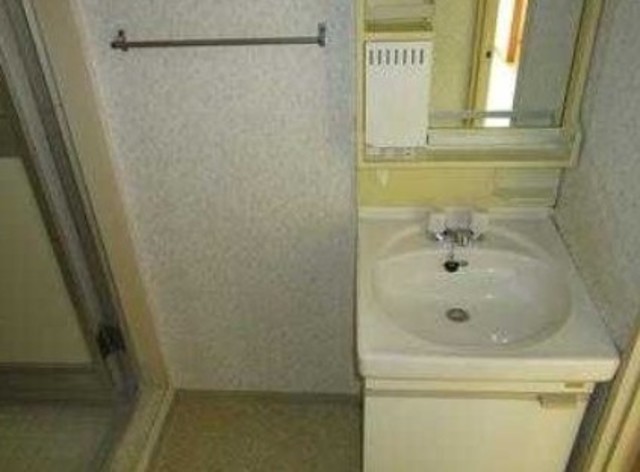 洗面設備　別部屋参考。