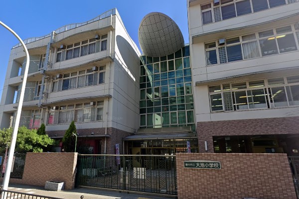 小学校　豊中市立大池小学校（小学校）まで638m