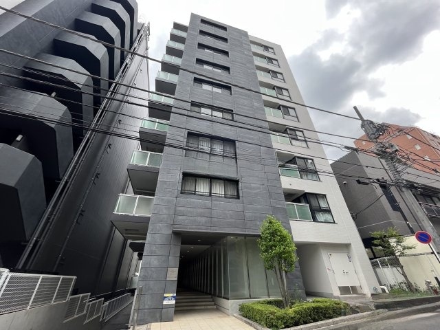 建物外観　オートロック完備