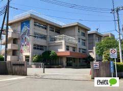 小学校　佐野市立城北小学校（小学校）まで806m