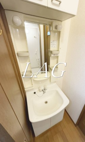 洗面設備　洗面台です。