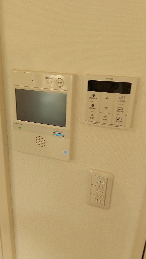セキュリティ　★モニタ付きインターホン★