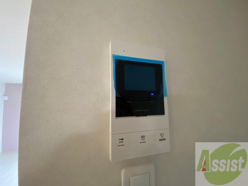 セキュリティ　ＴＶモニター付インターホンです。来客者の顔が見えるので安心！