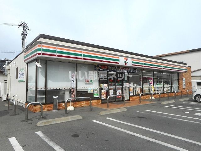 コンビニ　セブンイレブン 備後府中鵜飼町店（コンビニ）まで200m