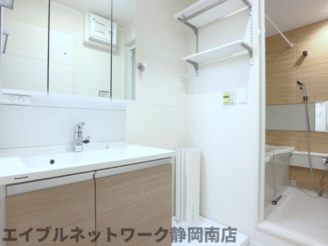 洗面設備　洗面所です