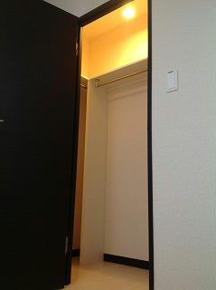 エントランス　同タイプの間取り撮影につき実際の物件とは異なる場合があります