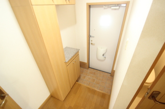 玄関　※別部屋の写真です