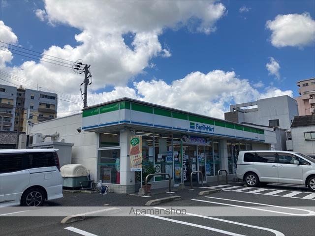 コンビニ　ファミリーマート八幡前田店（コンビニ）まで616m