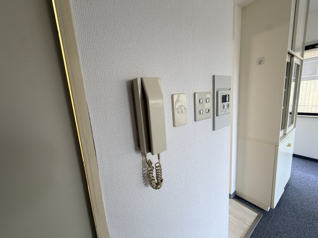 セキュリティ　インターホン付
