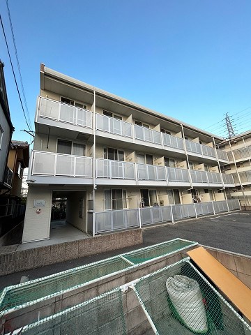 建物外観　落ち着いた雰囲気の外観です