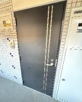 玄関　落ち着いた玄関です