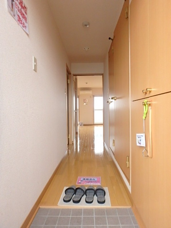 玄関　図面と現状に相違がある場合には現状を優先