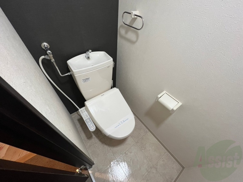 トイレ　ウォシュレット機能がついたトイレ。安心して使用できますね。