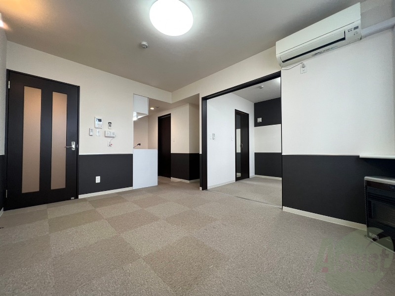 居室・リビング　広くてキレイなお部屋が広がっていて、充実した生活が送れそう。