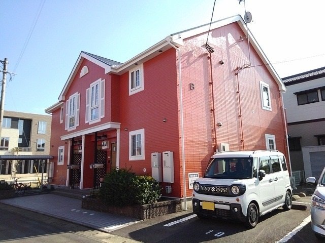 建物外観　建物外観を気になさる方へ、見た目の良い物件です