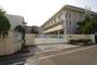 小学校　伊丹市立　鈴原小学校（小学校）まで555m