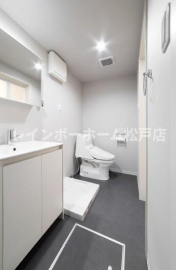 トイレ　シンプルで使いやすいトイレです