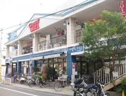 スーパー　イズミヤ 桑津店（スーパー）まで496m