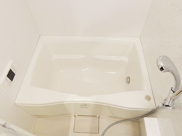 バス・シャワールーム　バスルーム
