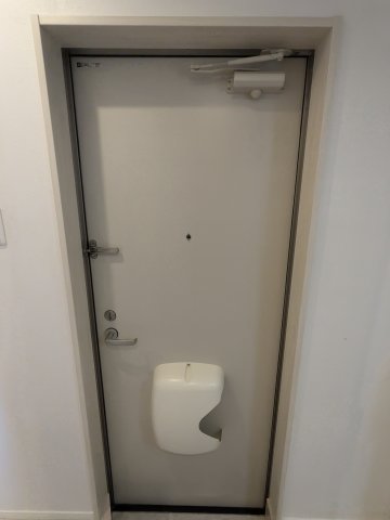玄関　202号室