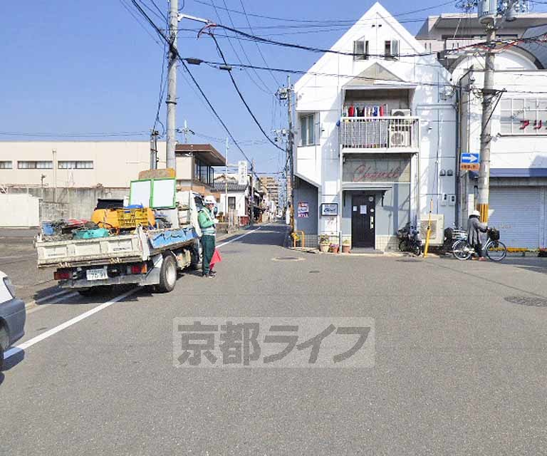 その他共有部分　屋根付きの駐輪場です。