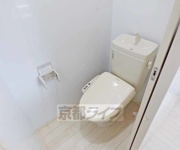 トイレ　セパレートタイプです