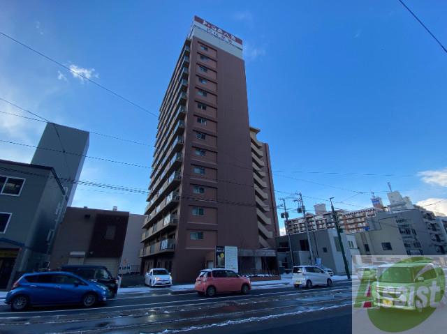 建物外観　札幌市中央区南８条西「ドミ山鼻八条」