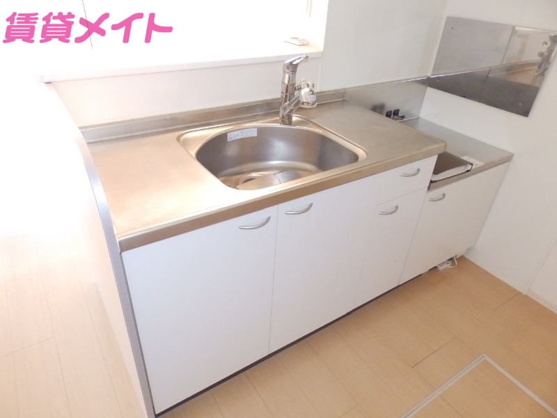 キッチン　同型参考写真