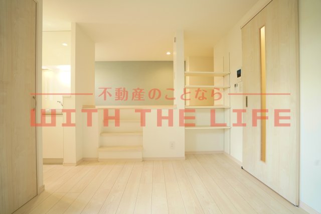 居室・リビング　こちらの居間で趣味の時間をお楽しみください
