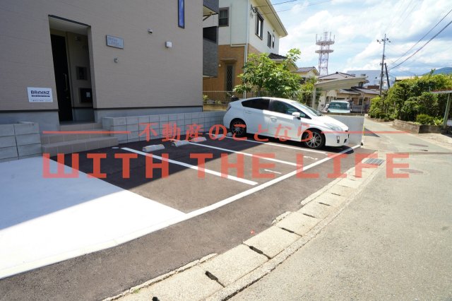駐車場　同施工会社の同タイプ物件の画像です